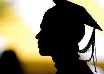 Veliko istraživanje: Iako imaju bolje ocjene, žene nakon diplome teže dolaze do posla Veliko istraživanje: Iako imaju bolje ocjene, žene nakon diplome teže dolaze do posla