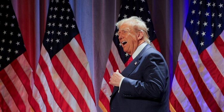 Trump prigovara jer će zastave biti na pola koplja na dan inauguracije: ‘Vidjet ćemo kako će to ispasti’