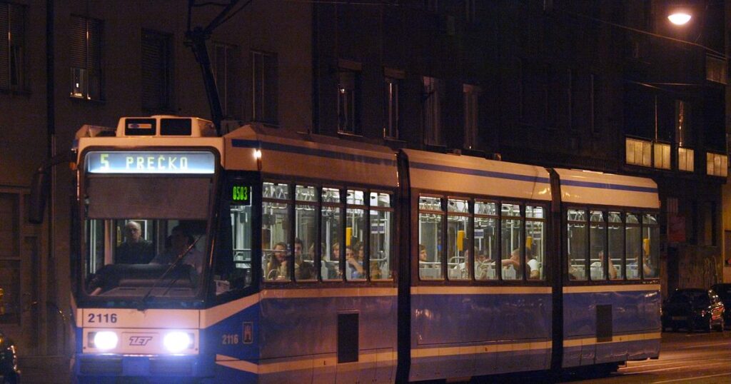 Vozite se ovim ZET-ovim tramvajima? Doći će do izmjene na četiri linije, donosimo detalje Vozite se ovim ZET-ovim tramvajima? Doći će do izmjene na četiri linije, donosimo detalje