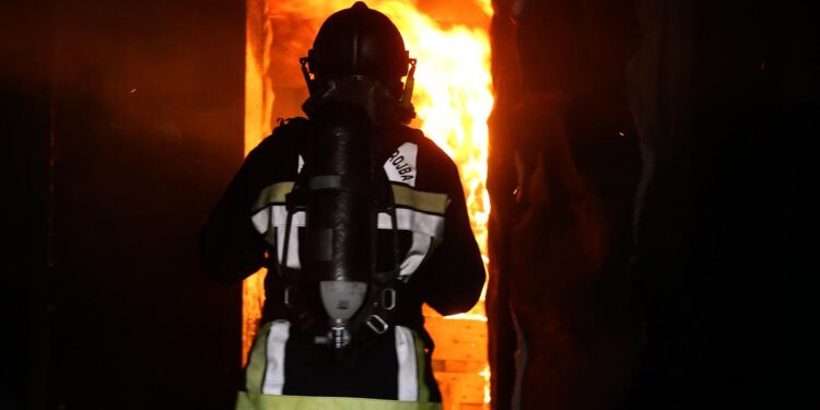 Prilikom gašenja požara u kući, pronađeno tijelo muškarca