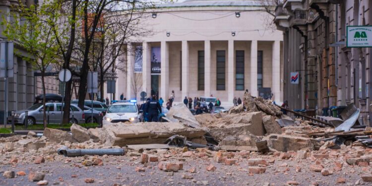 Sekunde užasa u Zagrebu: Ljudi su u suzama bježali na ulice, a onda su počele stizati kataklizmične fotografije…
