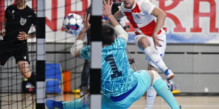 Hrvatska sa stopostotnim učinkom izborila EP. Protivnici nisu imali šanse