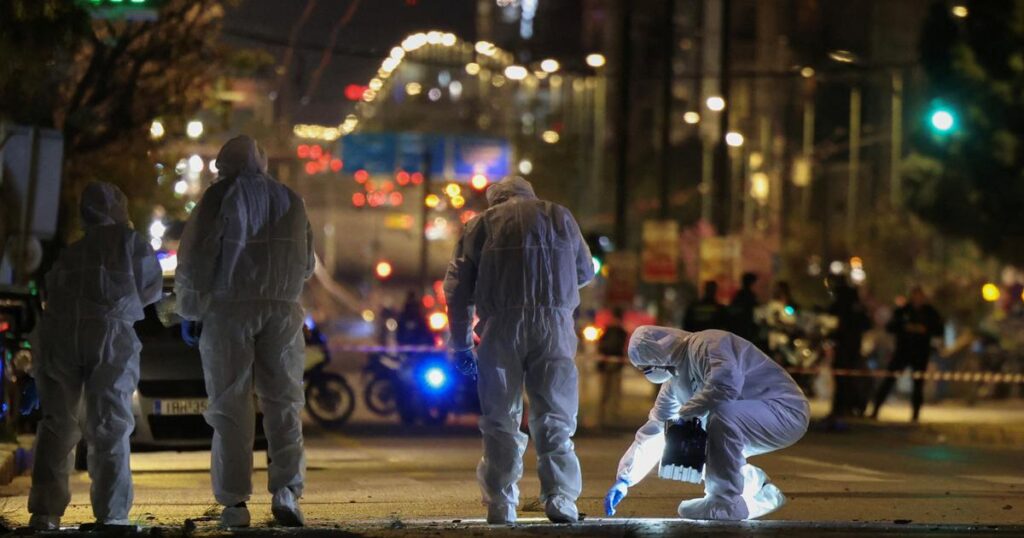 FOTO U Ateni eksplodirala bomba: Policija je zatvorila područje i evakuirala zgradu