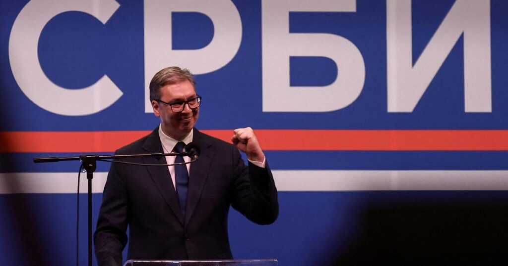 Vučićev skup završio potpunim fijaskom: Došlo je manje od 50 tisuća ljudi, a neki su otišli i prije velikog govora