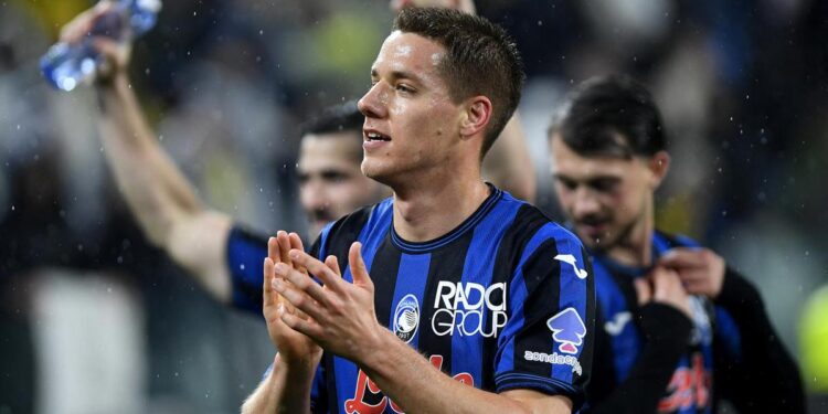 Transfer bomba iz Italije! Vatreni na pragu senzacionalne selidbe? Sve je pokrenuo jedan čovjek Transfer bomba iz Italije! Vatreni na pragu senzacionalne selidbe? Sve je pokrenuo jedan čovjek