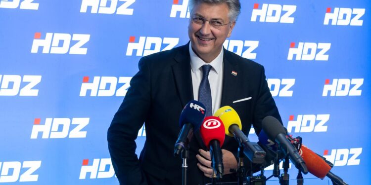 HDZ slavi nakon lokalnih izbora, Plenković poručio: ‘Tri prema jedan za nas’