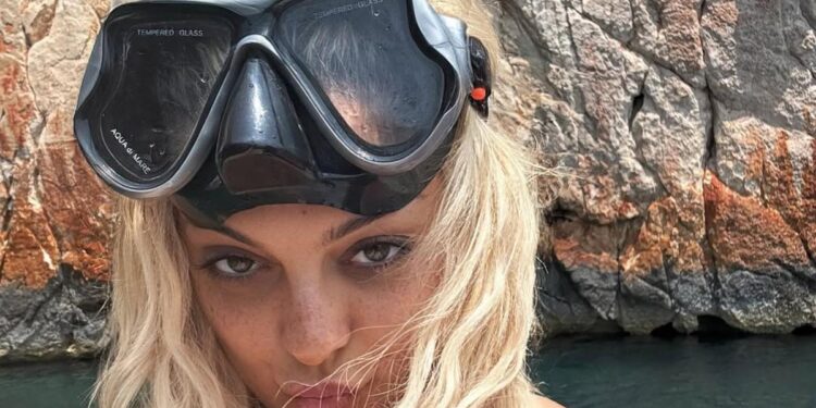 FOTO Ovi prizori slavne pjevačice u Hrvatskoj obišli su svijet, ona poslala jasnu poruku