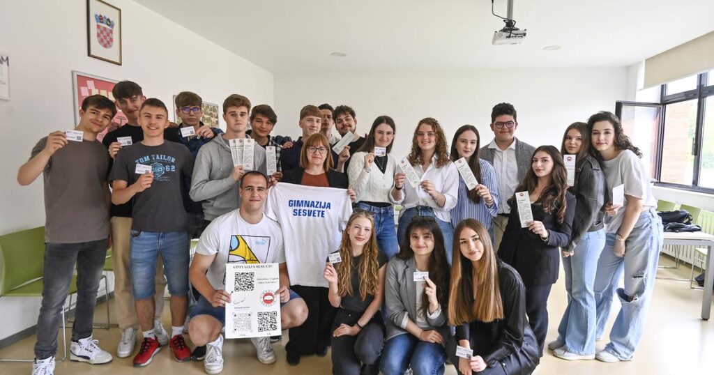 Sesvetski gimnazijalci u filmu ‘Kaj fakat’ otkrivaju po čemu je Zagreb poseban grad Sesvetski gimnazijalci u filmu ‘Kaj fakat’ otkrivaju po čemu je Zagreb poseban grad