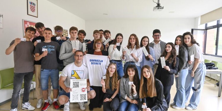 Sesvetski gimnazijalci u filmu ‘Kaj fakat’ otkrivaju po čemu je Zagreb poseban grad Sesvetski gimnazijalci u filmu ‘Kaj fakat’ otkrivaju po čemu je Zagreb poseban grad