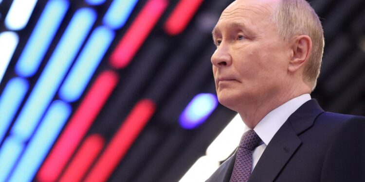 Putin zaprijetio Zapadu: ‘Ako se neke trupe pojave tamo, smatrat ćemo ih legitimnim metama’ Putin zaprijetio Zapadu: ‘Ako se neke trupe pojave tamo, smatrat ćemo ih legitimnim metama’