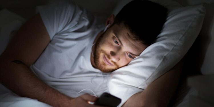 Što je toliko privlačno u beskrajnom skrolanju mrežama? Evo zašto i nije sve tako loše