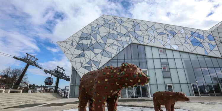 Nitko se nije javljao na natječaje pa su Grad i ZET odlučili promijenili plan: Evo što će umjesto dućana biti u donjoj postaji žičare Nitko se nije javljao na natječaje pa su Grad i ZET odlučili promijenili plan: Evo što će umjesto dućana biti u donjoj postaji žičare