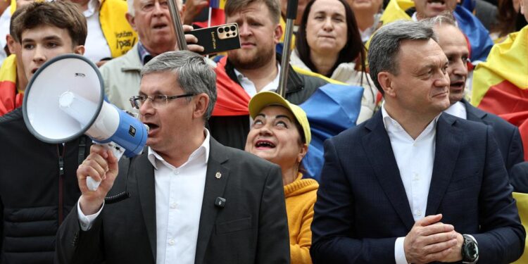 Izborna pobjeda PAS-a na prijevremenim izborima: Moldavci unatoč prijetnjama potvrdili put prema EU