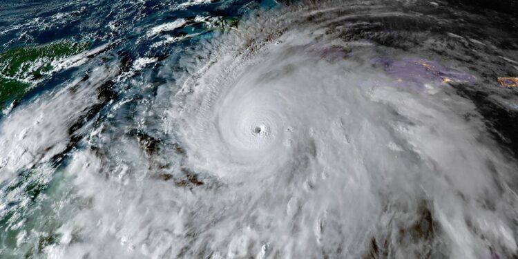 VIDEO/FOTO Čudovišna Melissa zahvatila je kopno: ‘Molimo se za najbolje’