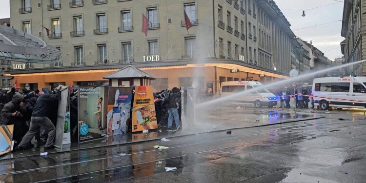 Kaos u Bernu: Propalestinski prosvjed prerasao u sukobe s policijom
