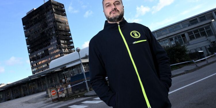 Mario Uroš o detaljima opasne operacije Vjesnik: Najviše nas je brinulo pucanje stupova. Da se jedan odlomio…