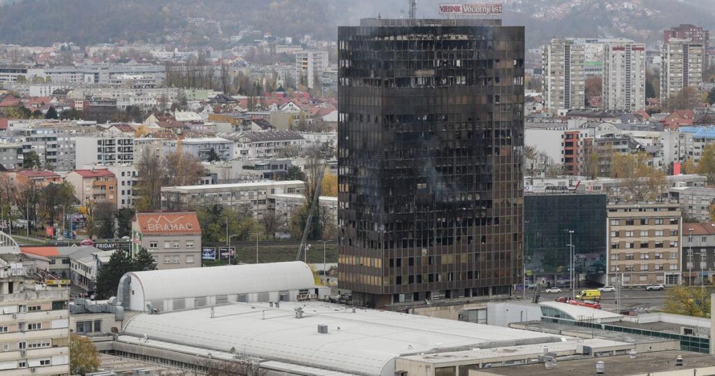 Prometni kolaps u Zagrebu, zatvorena ključna prometnica kod Vjesnikova nebodera: Provjerite detalje Prometni kolaps u Zagrebu, zatvorena ključna prometnica kod Vjesnikova nebodera: Provjerite detalje