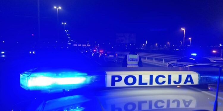 Detalji tragedije kod Rijeke u kojoj je život izgubio muškarac: Prešao u suprotni trak i zabio se u tegljač