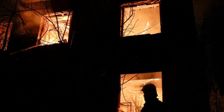 Masovni napad na Ukrajinu: Rusi gađali energetska postrojenja, tisuće bez struje