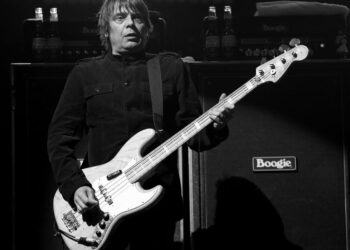 Iznenada preminuo slavni roker, znamo ga po radu u dva kultna benda