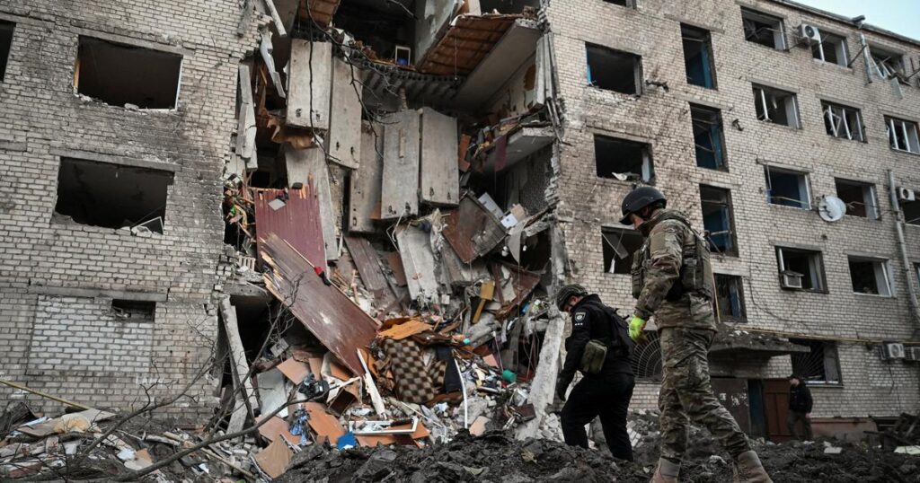 Ključne bitke za dva grada: Za kontrolu cijelog Donecka ratuje 110.000 Rusa protiv elitnih ukrajinskih jedinica Ključne bitke za dva grada: Za kontrolu cijelog Donecka ratuje 110.000 Rusa protiv elitnih ukrajinskih jedinica