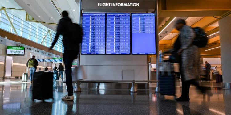 Opet dronovi! Bremenska zračna luka nakratko zatvorena zbog uočenih bespilotnih letjelica Opet dronovi! Bremenska zračna luka nakratko zatvorena zbog uočenih bespilotnih letjelica