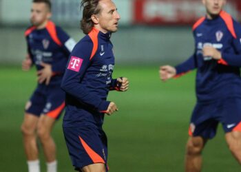 Luka Modrić senzacionalno odlazi iz Milana?! Kapetan Hrvatske ima ponude od kojih vam pamet stane