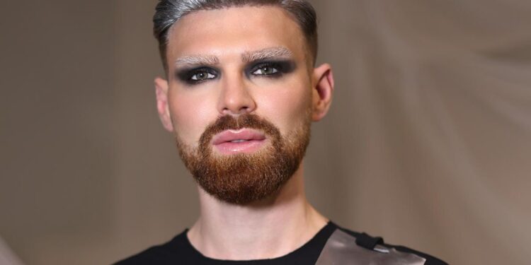 VIDEO Mladi glazbenik objavio je pjesmu, a cilj mu je donijeti nešto novo: ‘Referira se na vršnjačko nasilje koje sam doživio’