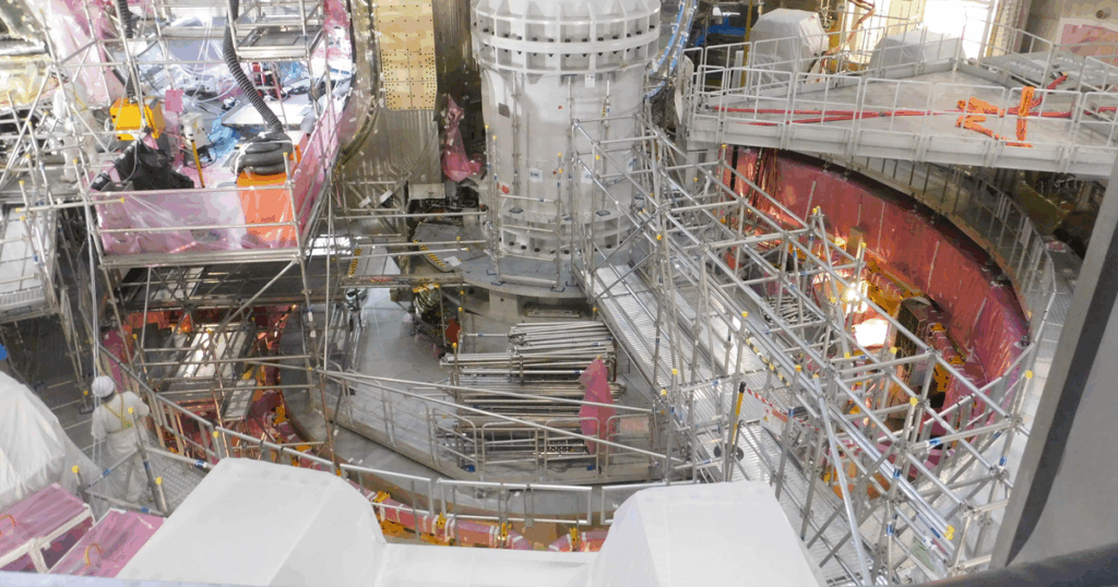 FOTO Tonči Tadić javio se iz srca najvažnijeg energetskog projekta u europskoj povijesti – reaktor ITER je izgrađen! FOTO Tonči Tadić javio se iz srca najvažnijeg energetskog projekta u europskoj povijesti – reaktor ITER je izgrađen!