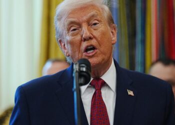 Trump je vlast proglasio terorističkom: ‘Venezuela je potpuno okružena najvećom armadom ikad’