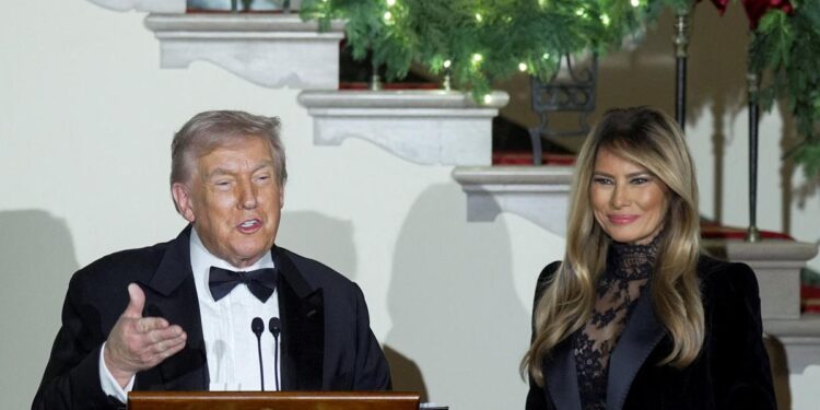 VIDEO Pogledajte trenutak kada je Trump pričao o Melanijinom donjem rublju: ‘Toliko je pedantna da je to prekrasno’