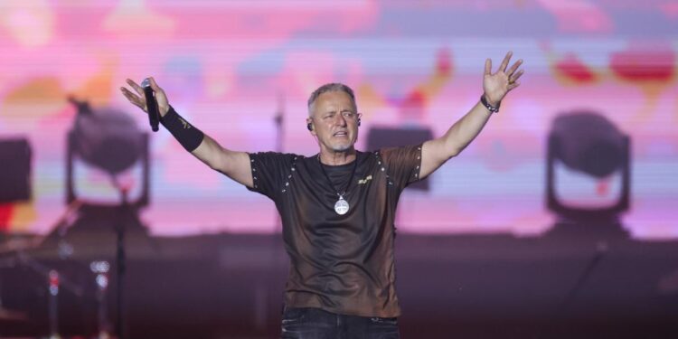 Thompson nastavlja turneju, otkrio je kada pjeva u Splitu