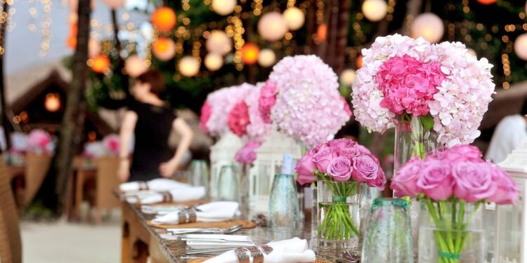 Nedjeljni ručak pretvorio se u dramu: Teta je ‘poludjela’ zbog zahtjeva mladenaca oko svadbe Nedjeljni ručak pretvorio se u dramu: Teta je ‘poludjela’ zbog zahtjeva mladenaca oko svadbe