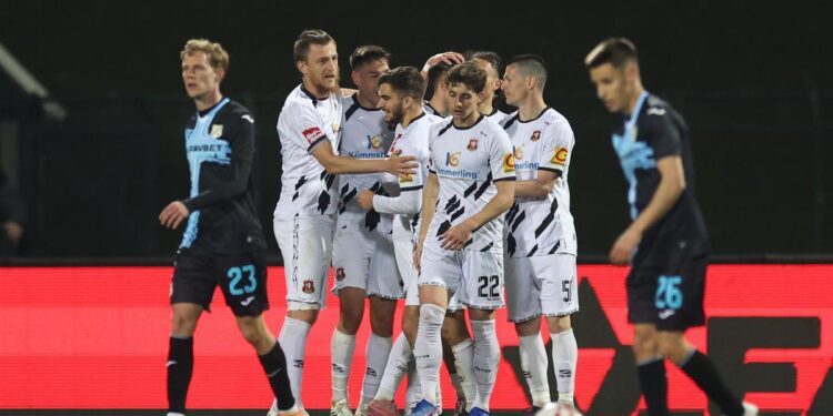 VIDEO Gorica razbila hrvatskog prvaka Rijeku i nanijela joj najteži poraz ove sezone VIDEO Gorica razbila hrvatskog prvaka Rijeku i nanijela joj najteži poraz ove sezone