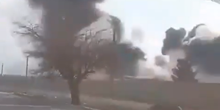 VIDEO Dramatična snimka iz Irana: ‘Vozi brže, uništili su cijeli grad. Sve je uništeno’