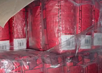 Spektakularna akcija splitske policije u Kaštelima, upali su u skladište i pronašli čak 14,5 tona ‘crnog praha‘