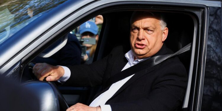 Prvi intervju Orbana nakon povijesnog poraza: ‘Osjećao sam bol i prazninu. Pokušavam se oporaviti od šoka’